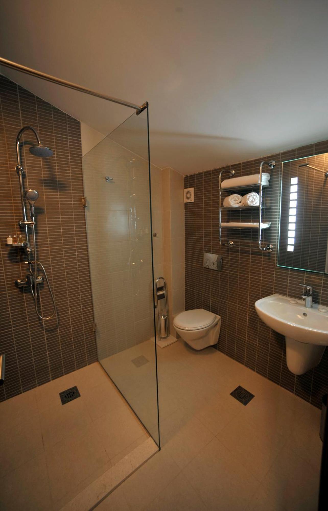 Hotel M พอดโกริกา ภายนอก รูปภาพ