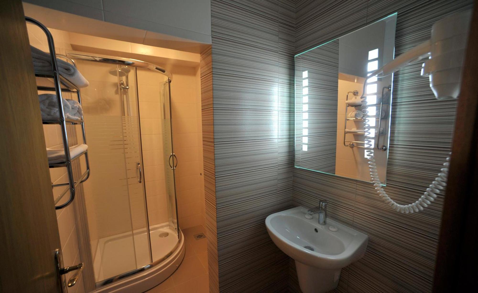 Hotel M พอดโกริกา ภายนอก รูปภาพ
