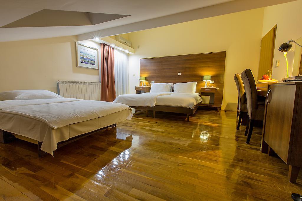 Hotel M พอดโกริกา ห้อง รูปภาพ